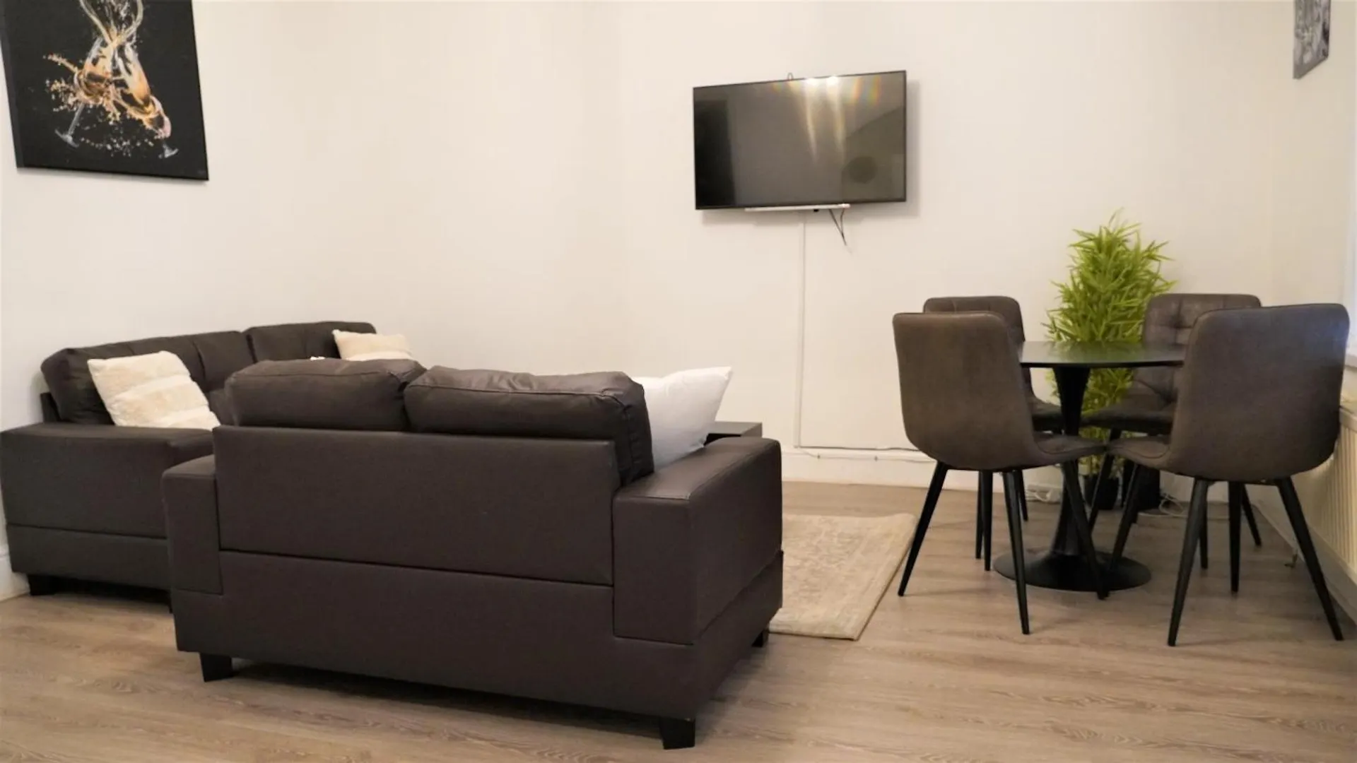 דירות לידס Copperfield House